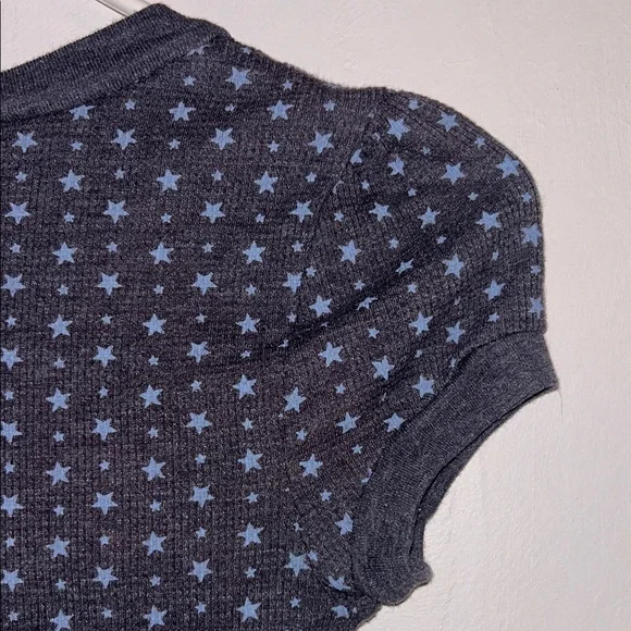 Y2K Waffle Cap Sleeve Emo Dark Gray Blue Star Pattern Top - Picture 5 of 6